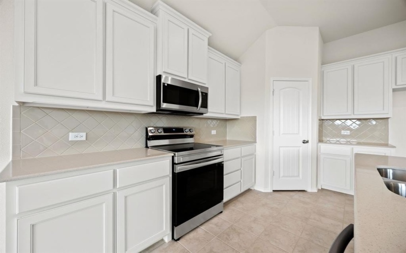 1145 Avery, Granbury, TX 76049, 3 Bedrooms Bedrooms, ,2 BathroomsBathrooms,Residential,For Sale,1145 Avery,20935272