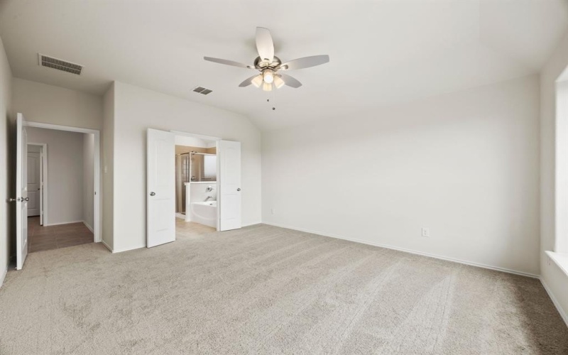 1145 Avery, Granbury, TX 76049, 3 Bedrooms Bedrooms, ,2 BathroomsBathrooms,Residential,For Sale,1145 Avery,20935272