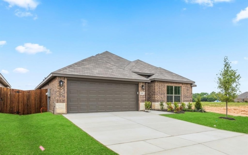 1145 Avery, Granbury, TX 76049, 3 Bedrooms Bedrooms, ,2 BathroomsBathrooms,Residential,For Sale,1145 Avery,20935272
