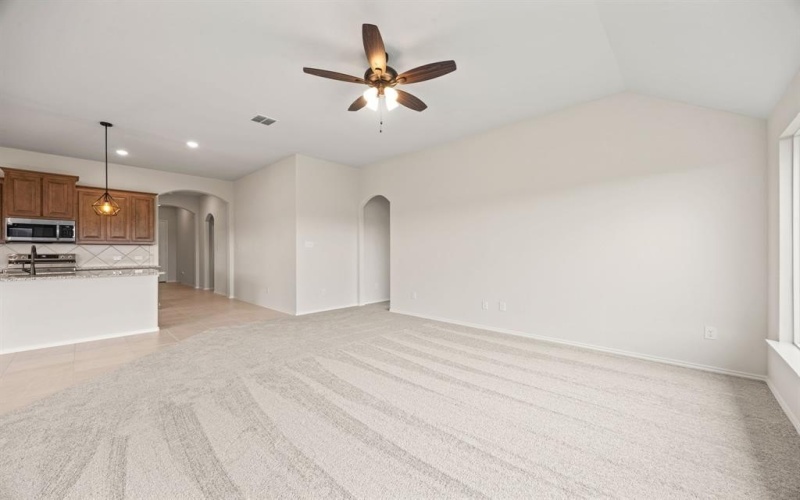 1153 Avery, Granbury, TX 76049, 3 Habitaciones Habitaciones , ,2 BañosBaños,Residential,En Venta,1153 Avery,20935295