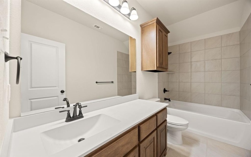 1153 Avery, Granbury, TX 76049, 3 Habitaciones Habitaciones , ,2 BañosBaños,Residential,En Venta,1153 Avery,20935295