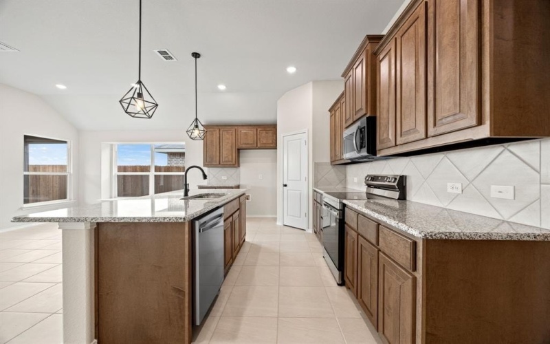 1153 Avery, Granbury, TX 76049, 3 Habitaciones Habitaciones , ,2 BañosBaños,Residential,En Venta,1153 Avery,20935295
