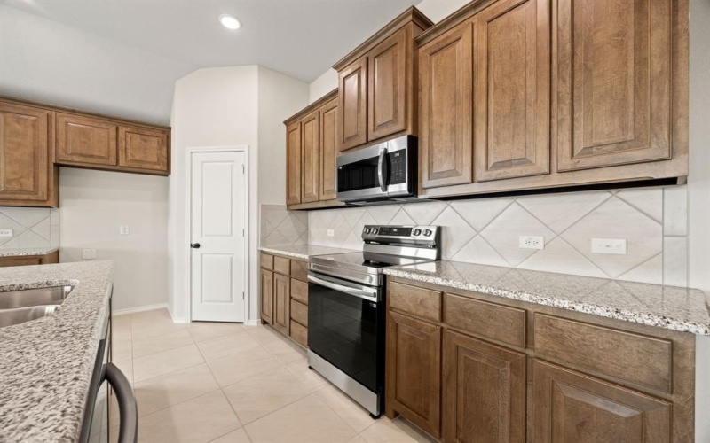 1153 Avery, Granbury, TX 76049, 3 Habitaciones Habitaciones , ,2 BañosBaños,Residential,En Venta,1153 Avery,20935295