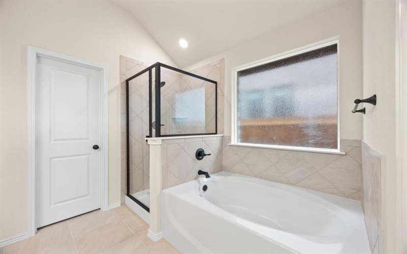 1153 Avery, Granbury, TX 76049, 3 Habitaciones Habitaciones , ,2 BañosBaños,Residential,En Venta,1153 Avery,20935295