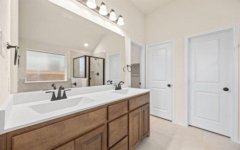 1153 Avery, Granbury, TX 76049, 3 Habitaciones Habitaciones , ,2 BañosBaños,Residential,En Venta,1153 Avery,20935295