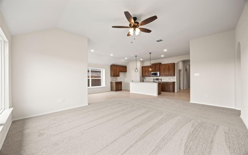 1153 Avery, Granbury, TX 76049, 3 Habitaciones Habitaciones , ,2 BañosBaños,Residential,En Venta,1153 Avery,20935295