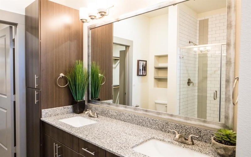2175 Tucker Street #2209, Dallas, TX 75214, 1 Bedroom Bedrooms, ,1 BathroomBathrooms,Residential Lease,For Rent,2175 Tucker Street,20935328