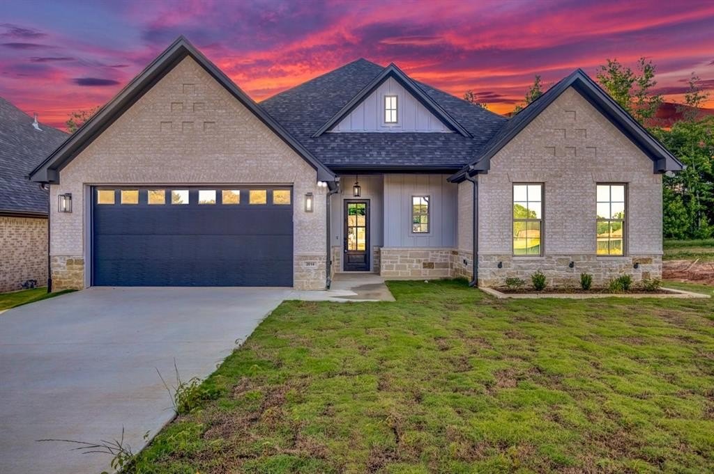 2014 Locklear Lane, Tyler, TX 75703, 4 Bedrooms Bedrooms, ,2 BathroomsBathrooms,Residential,For Sale,2014 Locklear Lane,20935445