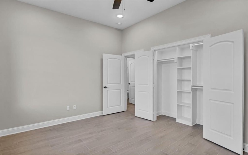 2014 Locklear Lane, Tyler, TX 75703, 4 Bedrooms Bedrooms, ,2 BathroomsBathrooms,Residential,For Sale,2014 Locklear Lane,20935445