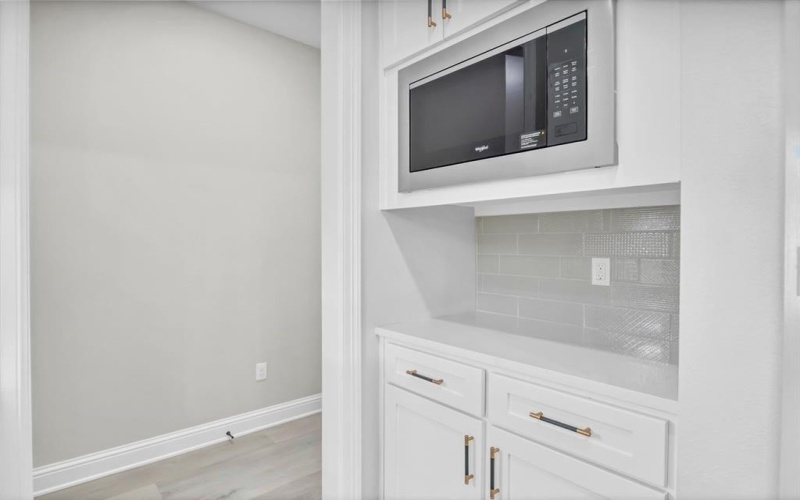 2010 Locklear Lane, Tyler, TX 75703, 4 Bedrooms Bedrooms, ,2 BathroomsBathrooms,Residential,For Sale,2010 Locklear Lane,20935492