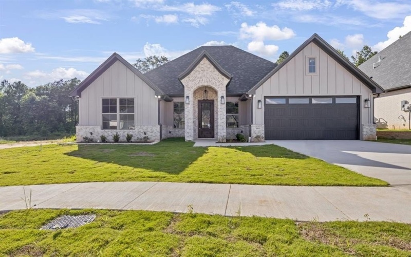 2010 Locklear Lane, Tyler, TX 75703, 4 Bedrooms Bedrooms, ,2 BathroomsBathrooms,Residential,For Sale,2010 Locklear Lane,20935492