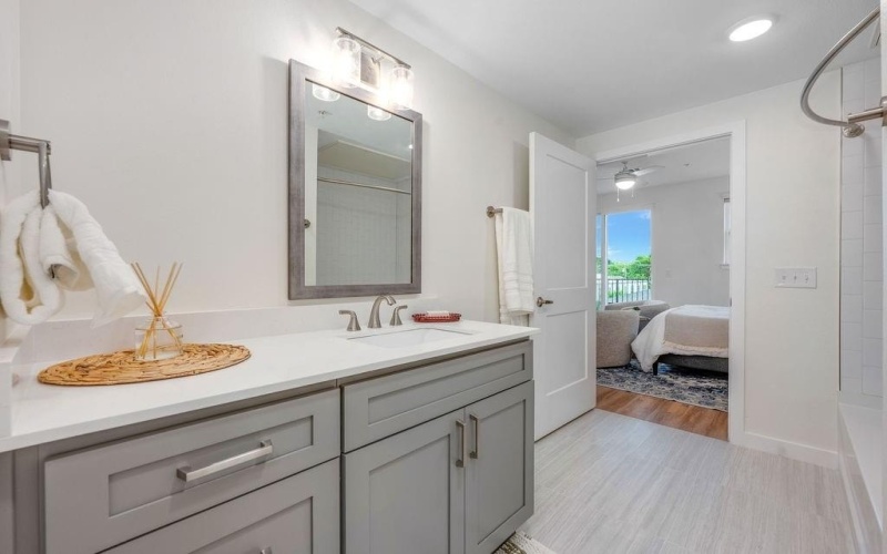 2220 Mail Avenue #103, Dallas, TX 75235, 1 Bedroom Bedrooms, ,1 BathroomBathrooms,Residential Lease,For Rent,2220 Mail Avenue,20935571