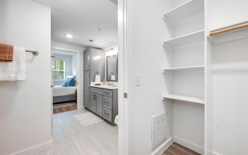 2220 Mail Avenue #103, Dallas, TX 75235, 1 Bedroom Bedrooms, ,1 BathroomBathrooms,Residential Lease,For Rent,2220 Mail Avenue,20935571