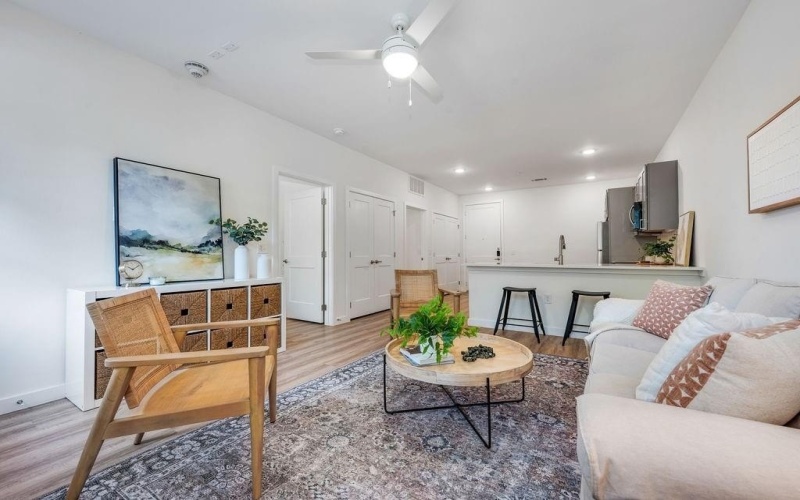 2220 Mail Avenue #103, Dallas, TX 75235, 1 Bedroom Bedrooms, ,1 BathroomBathrooms,Residential Lease,For Rent,2220 Mail Avenue,20935571