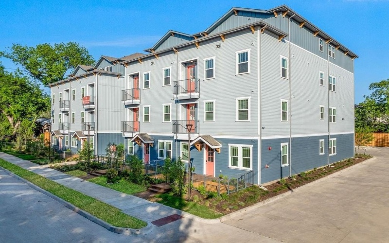 2220 Mail Avenue #103, Dallas, TX 75235, 1 Bedroom Bedrooms, ,1 BathroomBathrooms,Residential Lease,For Rent,2220 Mail Avenue,20935571