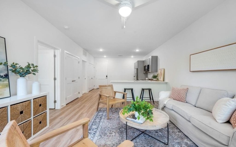 2220 Mail Avenue #103, Dallas, TX 75235, 1 Bedroom Bedrooms, ,1 BathroomBathrooms,Residential Lease,For Rent,2220 Mail Avenue,20935571