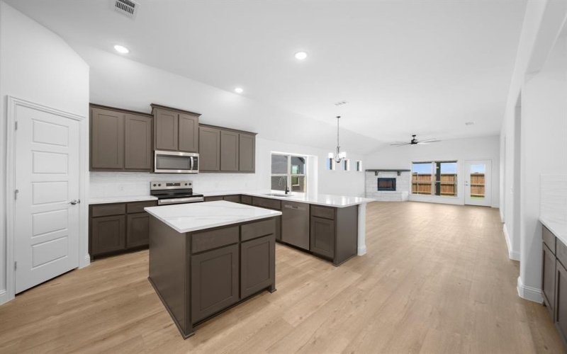 1948 Nightfall Drive, Venus, TX 76084, 4 Habitaciones Habitaciones , ,2 BañosBaños,Residential,En Venta,1948 Nightfall Drive,20935991