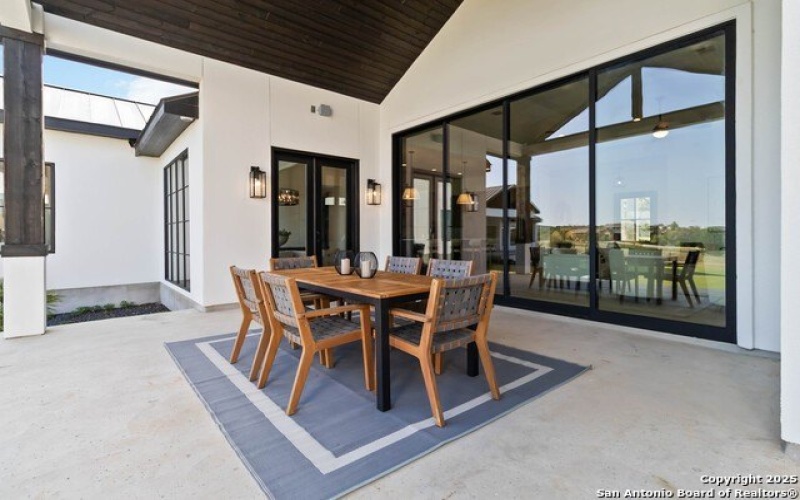 11310 Montell Point, Boerne, TX 78006, 5 Bedrooms Bedrooms, ,6 BathroomsBathrooms,Residential,For Sale,11310 Montell Point,1859107