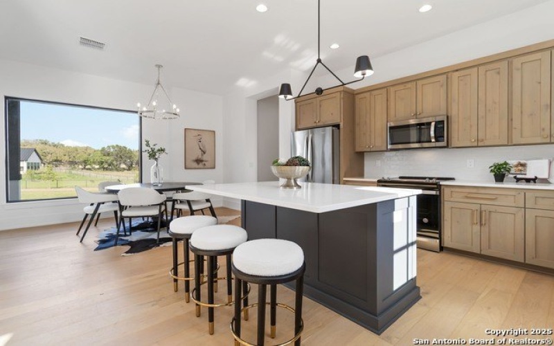 11310 Montell Point, Boerne, TX 78006, 5 Bedrooms Bedrooms, ,6 BathroomsBathrooms,Residential,For Sale,11310 Montell Point,1859107