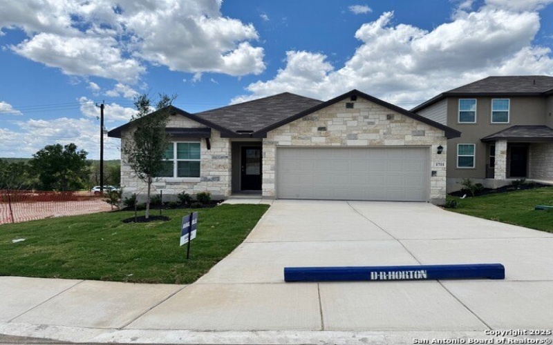 1711 Garnet Spring, San Antonio, TX 78245, 4 Bedrooms Bedrooms, ,2 BathroomsBathrooms,Residential,For Sale,1711 Garnet Spring,1852757