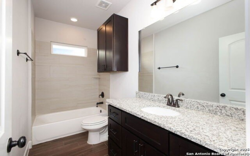 2202 Virginia Blvd, Unit 101, San Antonio, TX 78203, ,2 BathroomsBathrooms,Residential Multi Family,For Sale,2202 Virginia Blvd, Unit 101,1857002