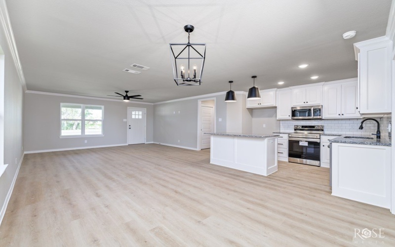 1010 Claborne Court, San Angelo, TX 76905, 3 Bedrooms Bedrooms, ,2 BathroomsBathrooms,Residential,For Sale,1010 Claborne Court,127455