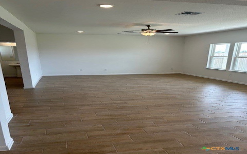 3704 Pin Oak Hills, Seguin, TX 78155, 4 Bedrooms Bedrooms, ,2 BathroomsBathrooms,Residential,For Sale,3704 Pin Oak Hills,567090