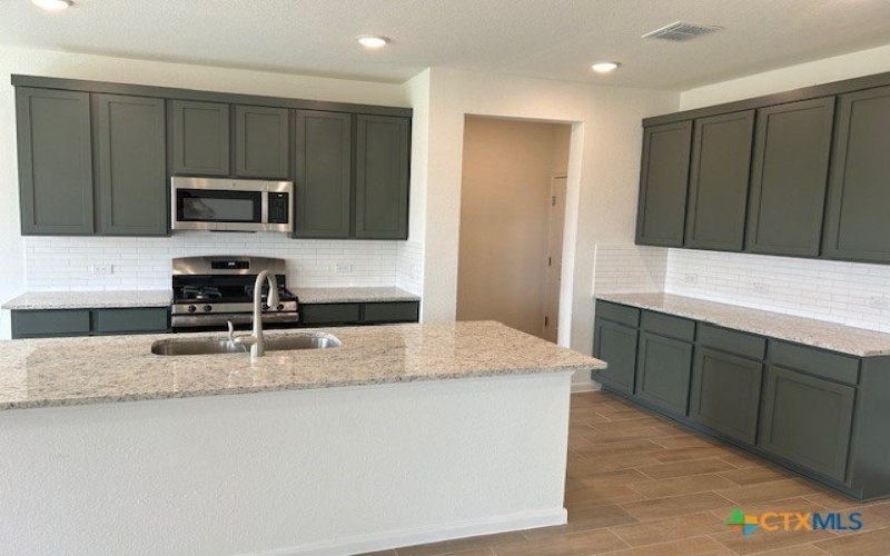 3704 Pin Oak Hills, Seguin, TX 78155, 4 Bedrooms Bedrooms, ,2 BathroomsBathrooms,Residential,For Sale,3704 Pin Oak Hills,567090