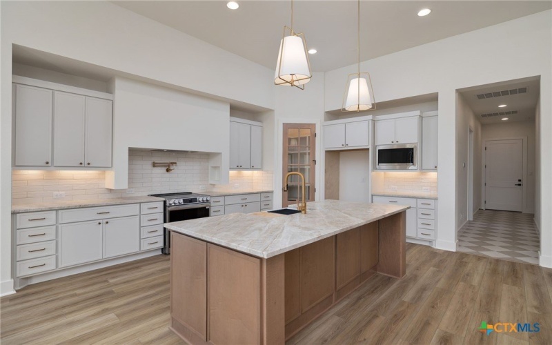 632 Oak Creek Parkway, Seguin, TX 78155, 3 Bedrooms Bedrooms, ,5 BathroomsBathrooms,Residential,For Sale,632 Oak Creek Parkway,573955