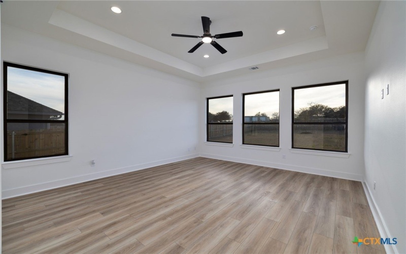 632 Oak Creek Parkway, Seguin, TX 78155, 3 Bedrooms Bedrooms, ,5 BathroomsBathrooms,Residential,For Sale,632 Oak Creek Parkway,573955