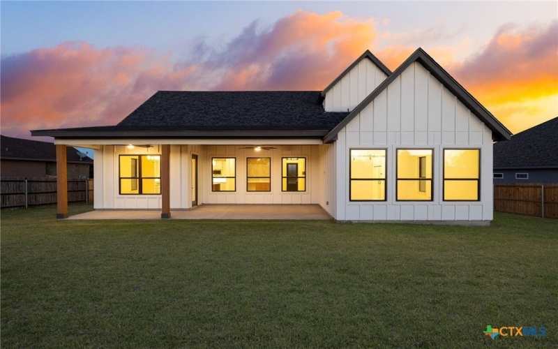 632 Oak Creek Parkway, Seguin, TX 78155, 3 Bedrooms Bedrooms, ,5 BathroomsBathrooms,Residential,For Sale,632 Oak Creek Parkway,573955