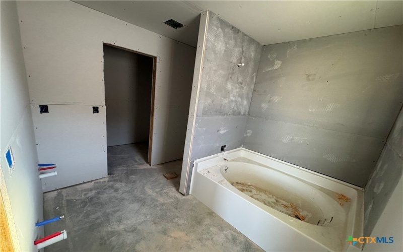 2528 Cowgirl Trail, Belton, TX 76513, 4 Bedrooms Bedrooms, ,2 BathroomsBathrooms,Residential,For Sale,2528 Cowgirl Trail,579927