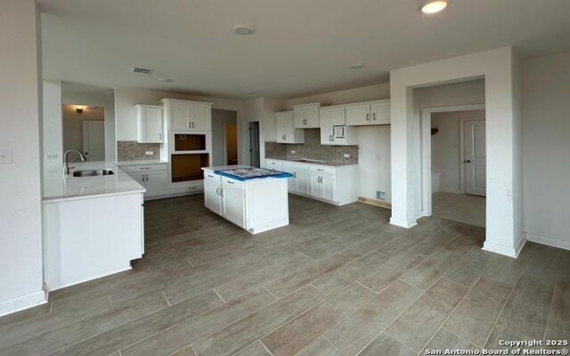 148 Mallorys Way, Castroville, TX 78253, 4 Habitaciones Habitaciones , ,3 BañosBaños,Residential,En Venta,148 Mallorys Way,1865255