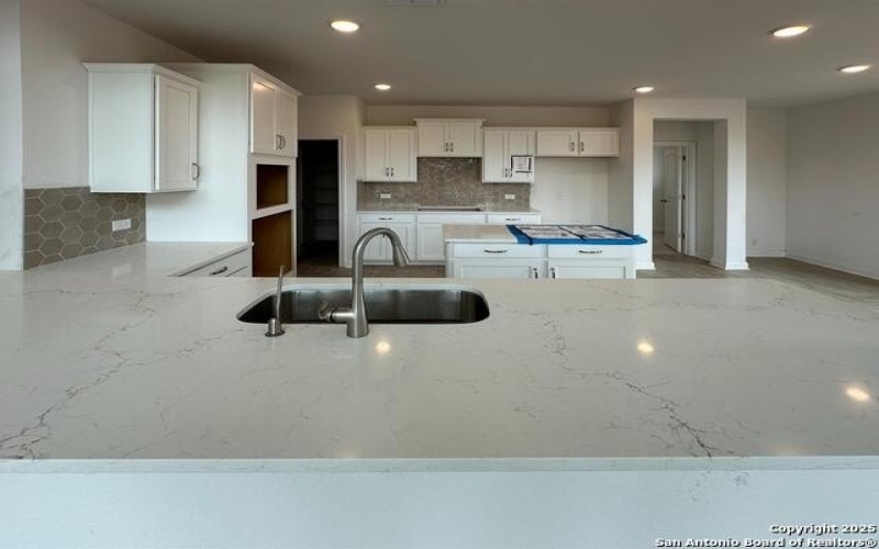 148 Mallorys Way, Castroville, TX 78253, 4 Habitaciones Habitaciones , ,3 BañosBaños,Residential,En Venta,148 Mallorys Way,1865255