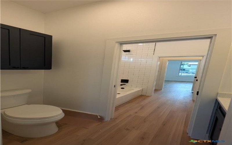 1108 Chestnut Street #B, San Marcos, TX 78666, 3 Habitaciones Habitaciones , ,2 BañosBaños,Residential Lease,En Alquiler,1108 Chestnut Street,580023