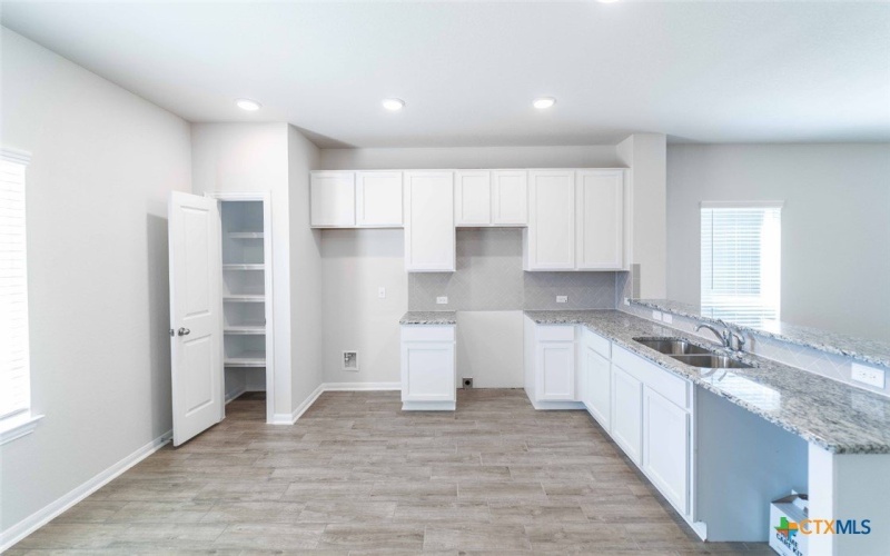 413 Lina Way, Seguin, TX 78155, 3 Habitaciones Habitaciones , ,2 BañosBaños,Residential,En Venta,413 Lina Way,556184