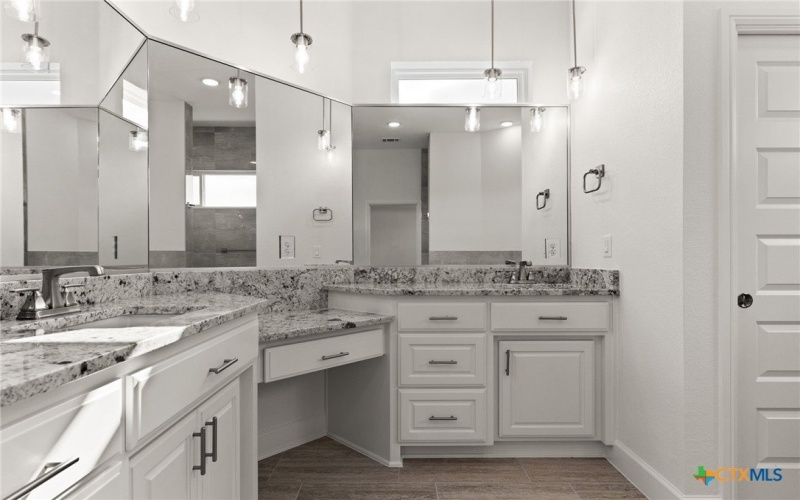 112 Vista De Luna Lane, Belton, TX 76513, 4 Bedrooms Bedrooms, ,3 BathroomsBathrooms,Residential,For Sale,112 Vista De Luna Lane,576154