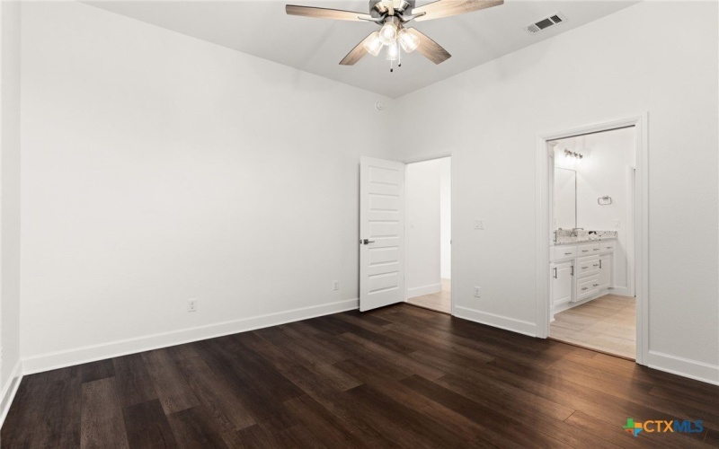 112 Vista De Luna Lane, Belton, TX 76513, 4 Bedrooms Bedrooms, ,3 BathroomsBathrooms,Residential,For Sale,112 Vista De Luna Lane,576154