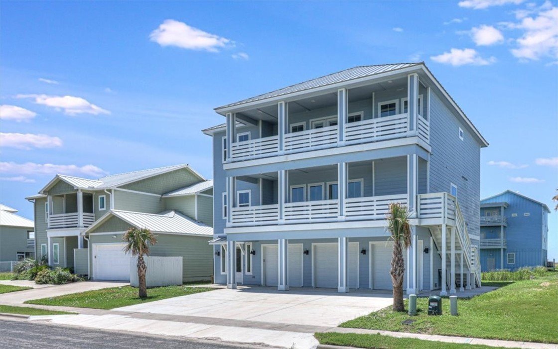 121 Frontside Drive, Corpus Christi, TX 78373, 5 Bedrooms Bedrooms, ,3 BathroomsBathrooms,Residential,For Sale,121 Frontside Drive,458762