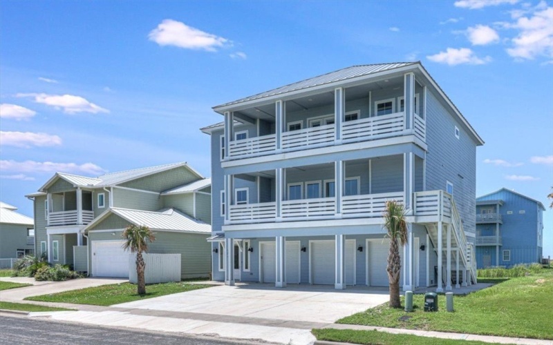 121 Frontside Drive, Corpus Christi, TX 78373, 5 Bedrooms Bedrooms, ,3 BathroomsBathrooms,Residential,For Sale,121 Frontside Drive,458762