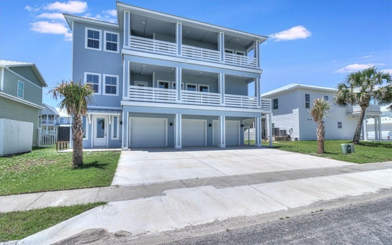 121 Frontside Drive, Corpus Christi, TX 78373, 5 Bedrooms Bedrooms, ,3 BathroomsBathrooms,Residential,For Sale,121 Frontside Drive,458762
