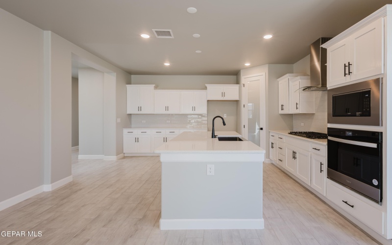 729 Paseo De La Reina Street, Horizon City, TX 79928, 4 Bedrooms Bedrooms, ,2 BathroomsBathrooms,Residential,For Sale,729 Paseo De La Reina Street,922612