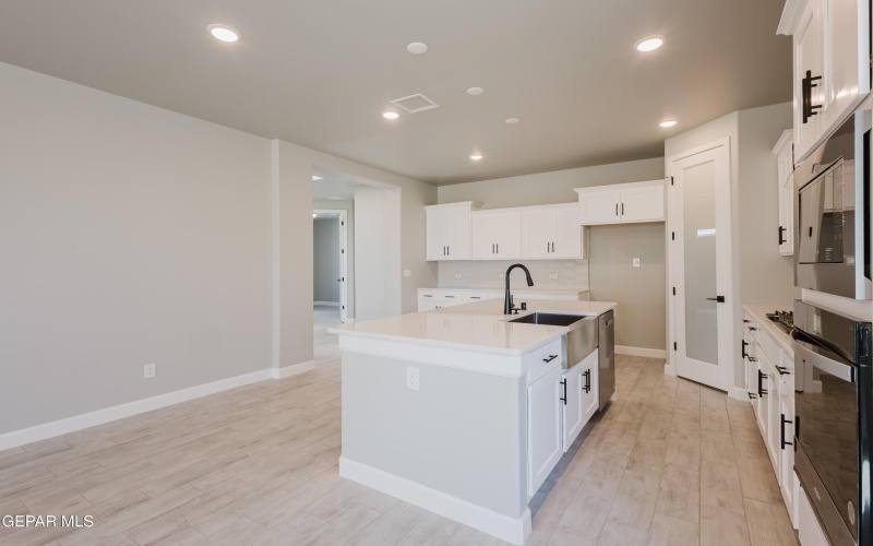 729 Paseo De La Reina Street, Horizon City, TX 79928, 4 Bedrooms Bedrooms, ,2 BathroomsBathrooms,Residential,For Sale,729 Paseo De La Reina Street,922612