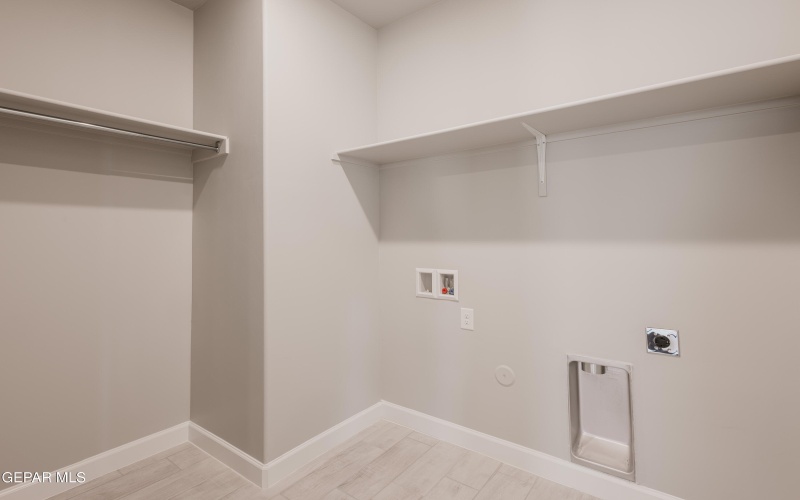 729 Paseo De La Reina Street, Horizon City, TX 79928, 4 Bedrooms Bedrooms, ,2 BathroomsBathrooms,Residential,For Sale,729 Paseo De La Reina Street,922612