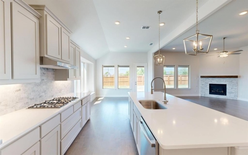 3801 Water Lily Way, Celina, TX 75009, 4 Habitaciones Habitaciones , ,3 BañosBaños,Residential,En Venta,3801 Water Lily Way,20797359