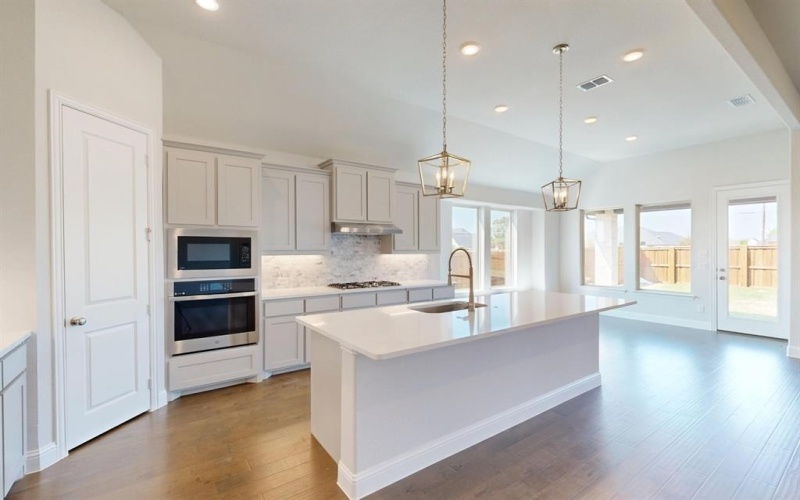 3801 Water Lily Way, Celina, TX 75009, 4 Habitaciones Habitaciones , ,3 BañosBaños,Residential,En Venta,3801 Water Lily Way,20797359