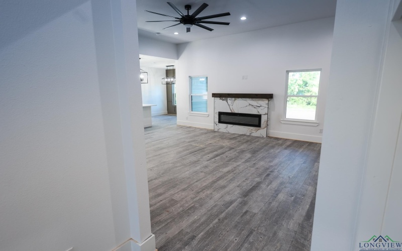146 HILLCREST DR, Gladewater, TX 75647, 4 Bedrooms Bedrooms, ,2 BathroomsBathrooms,Residential,For Sale,146 HILLCREST DR,20253340