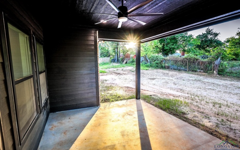 147 HILLCREST DR, Gladewater, TX 75647, 3 Bedrooms Bedrooms, ,2 BathroomsBathrooms,Residential,For Sale,147 HILLCREST DR,20253343