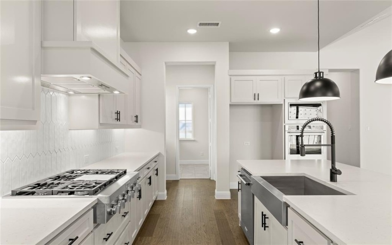 3304 Andesite Road, McKinney, TX 75071, 4 Habitaciones Habitaciones , ,5 BañosBaños,Residential,En Venta,3304 Andesite Road,20782648
