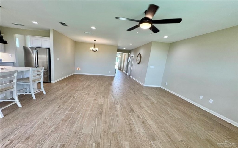 14300 Chalk Ridge Drive, McAllen, TX 78504, 5 Habitaciones Habitaciones , ,3 BañosBaños,Residential,En Venta,14300 Chalk Ridge Drive,464378